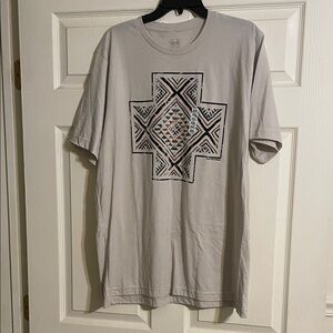 Texas true threads Women's Beige Graphic Tee NWT 2x